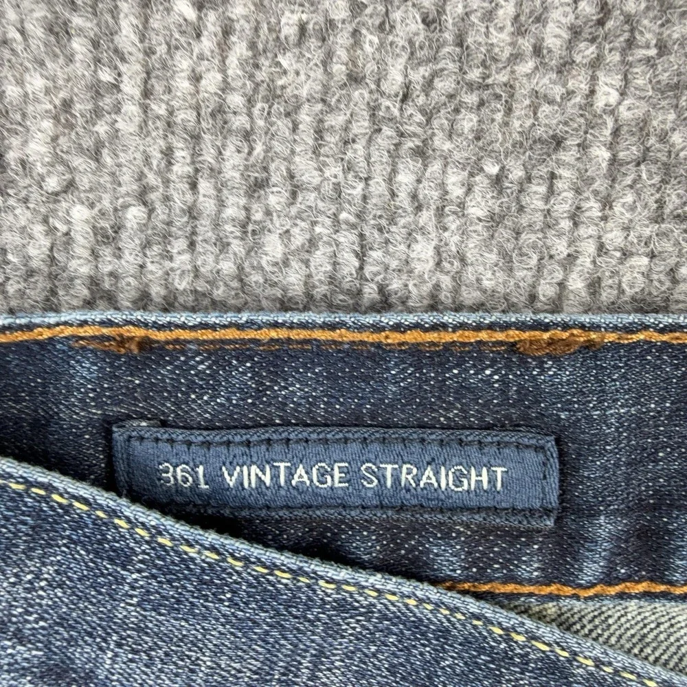 Lucky Brand 361 Vintage Straight Jeans Mens 32x30 Blue Medium Wash Stretch Denim